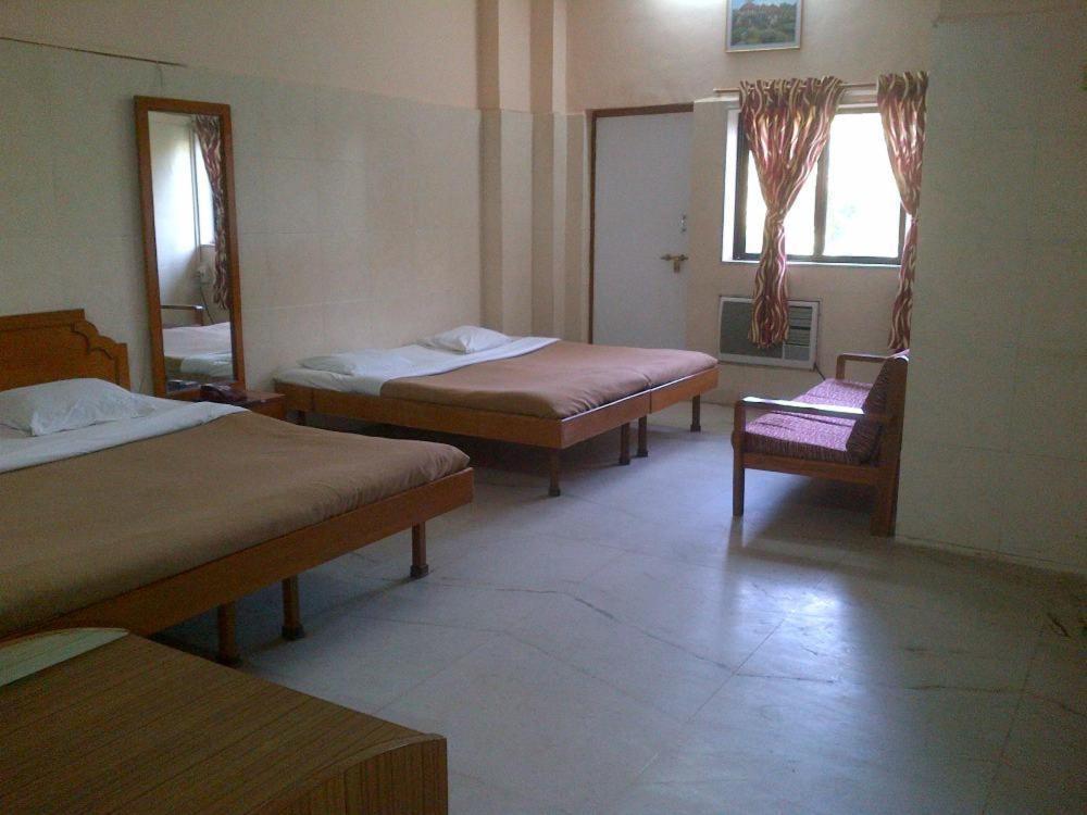Pali Beach Resort Mālād Zimmer foto